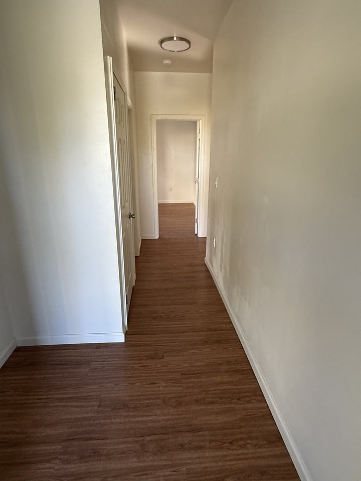 820 Rosemont Ave #1 - Photo 7 of 10