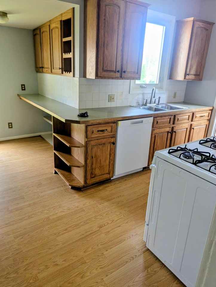 147 East Ave #NA - Photo 2 of 8