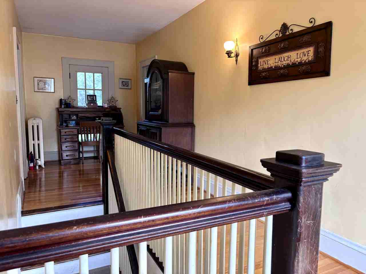 649 Parkway E #NA - Photo 7 of 40