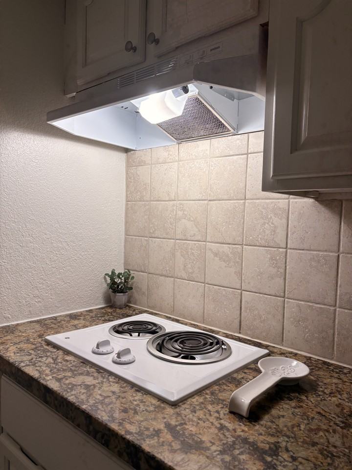 391 Torrington Dr #2 - Photo 4 of 11