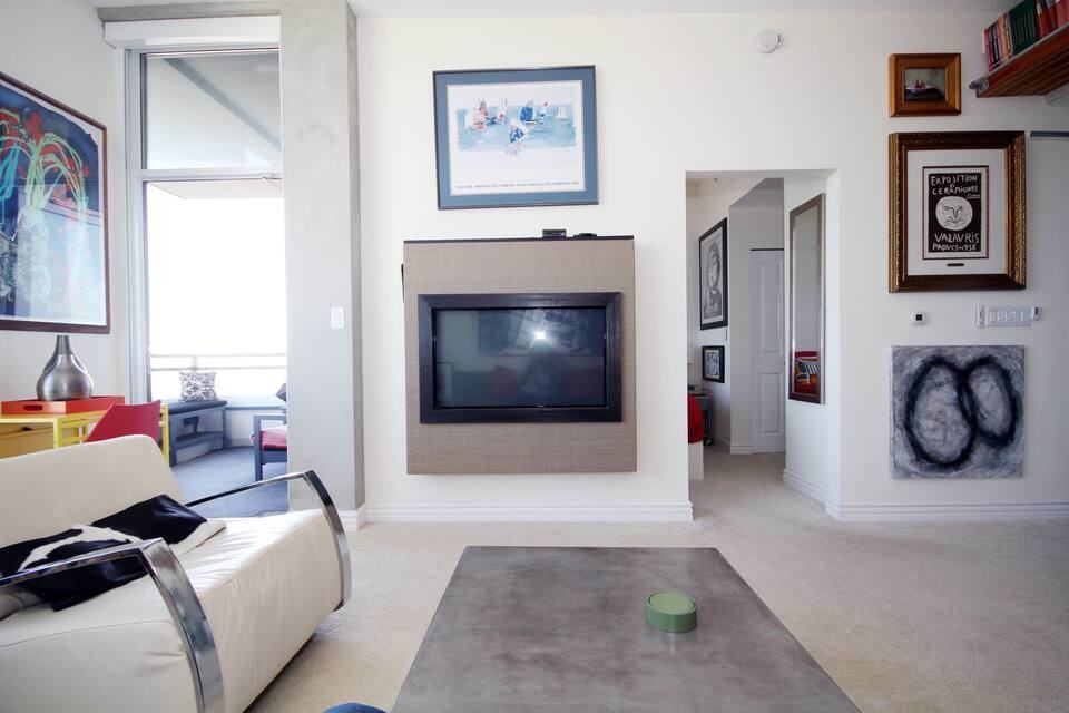 475 Redwood St #704 - Photo 4 of 18