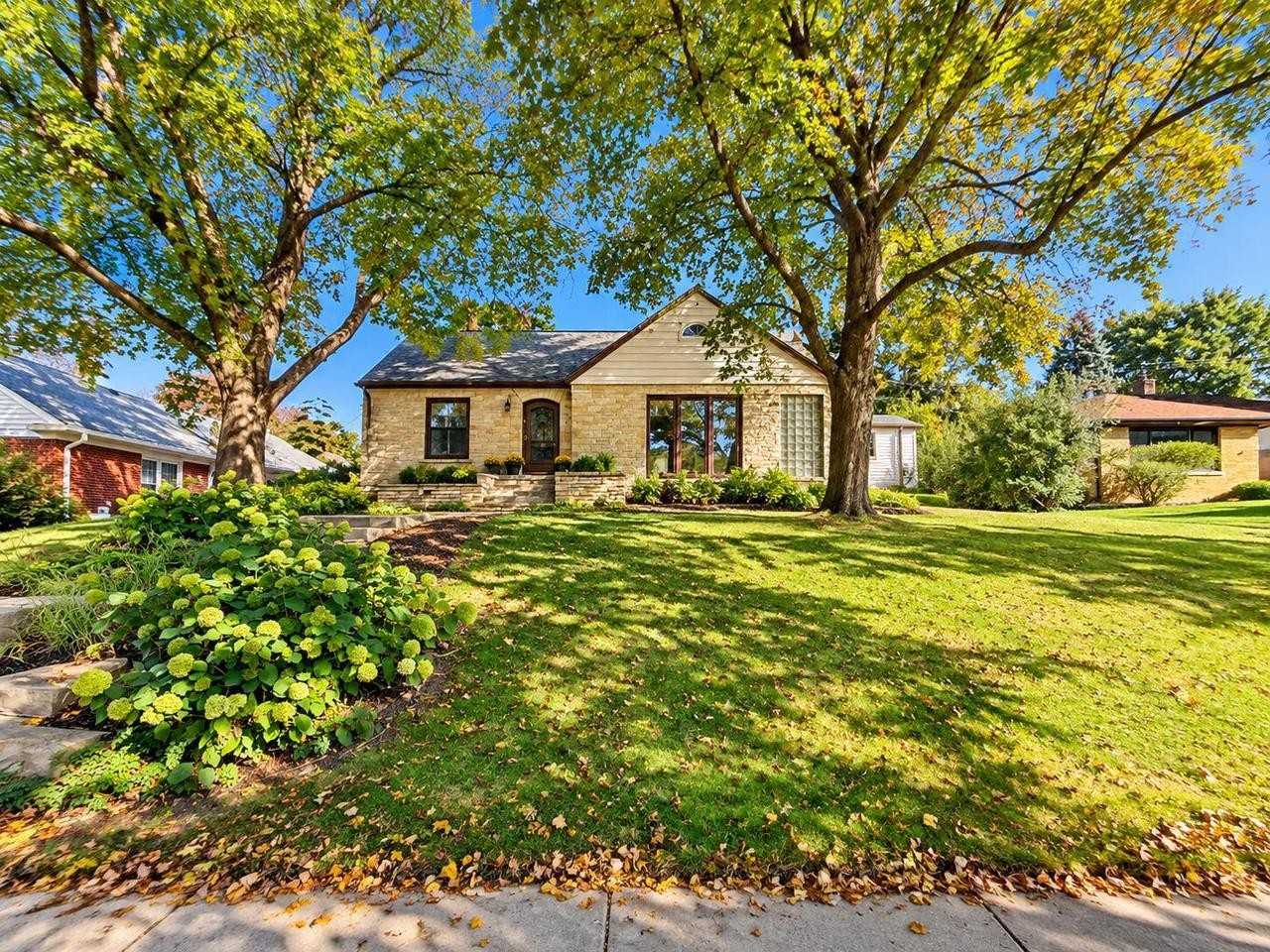 304 Oxford Rd #NA - Photo 3 of 29