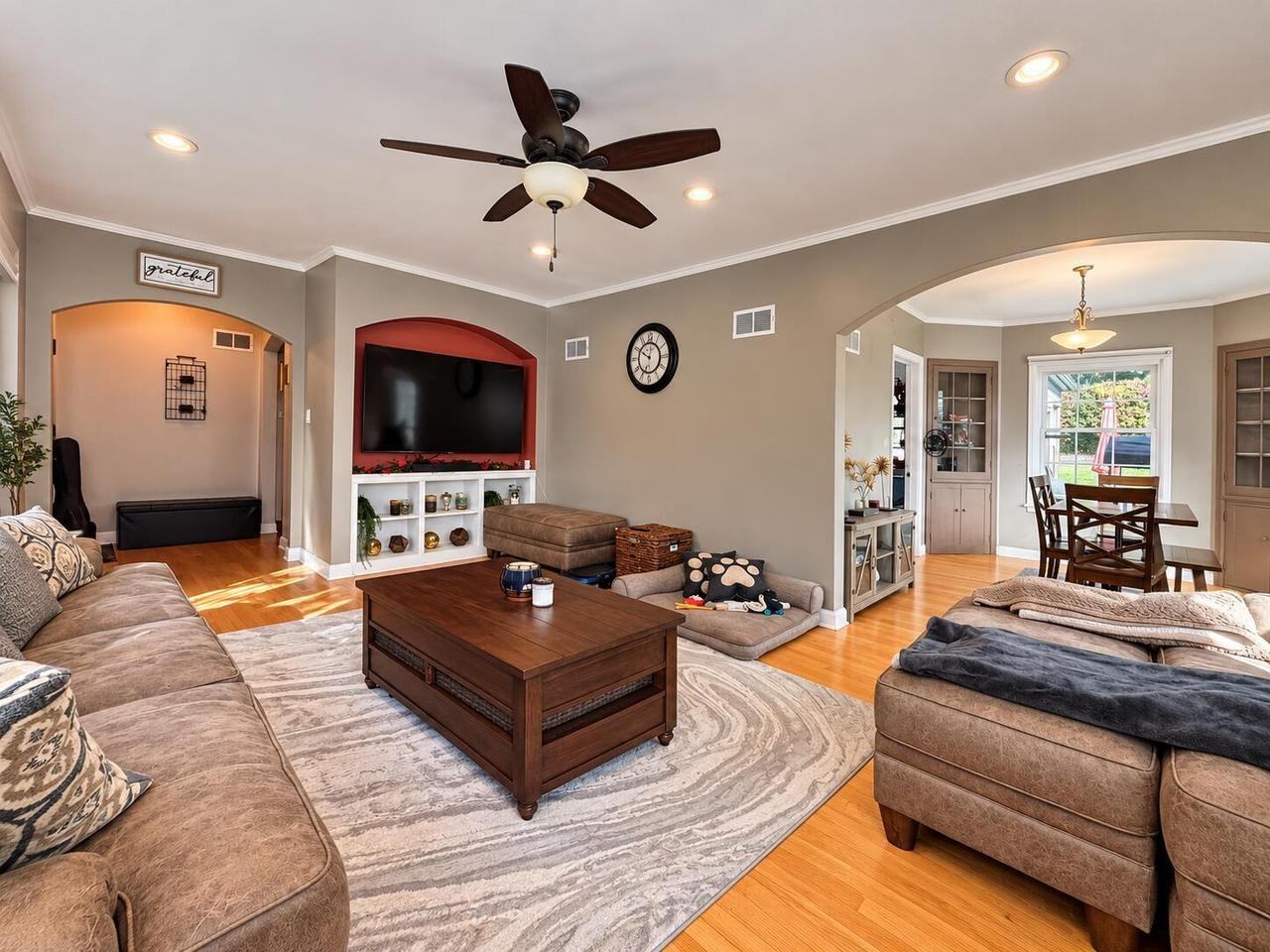 304 Oxford Rd #NA - Photo 6 of 29