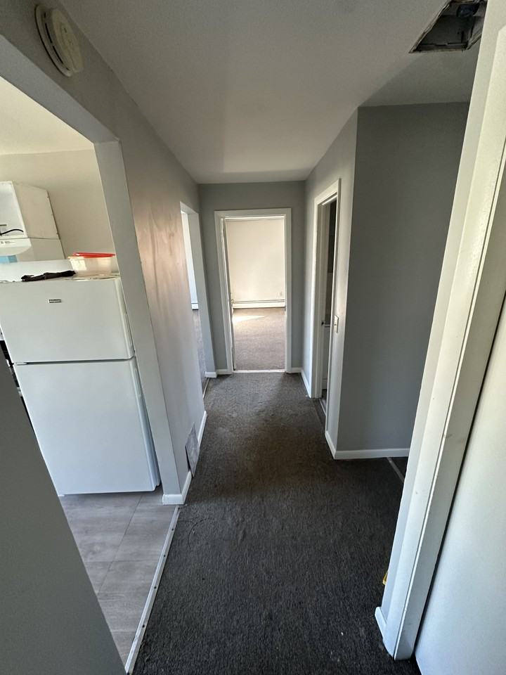 75 River St #2 - Photo 3 of 12