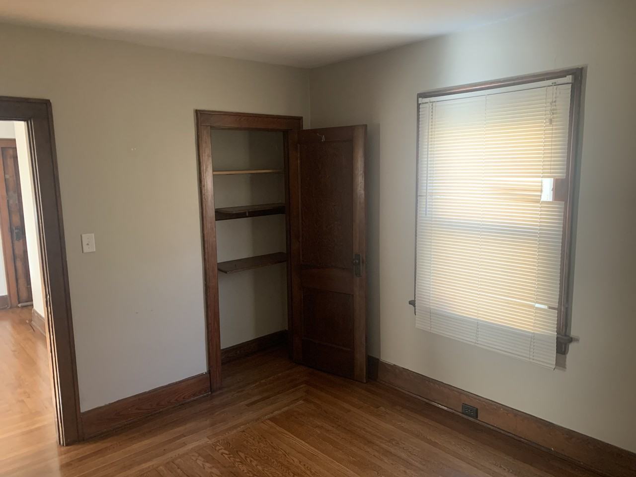 4515 Ashland Ave #NA - Photo 5 of 9