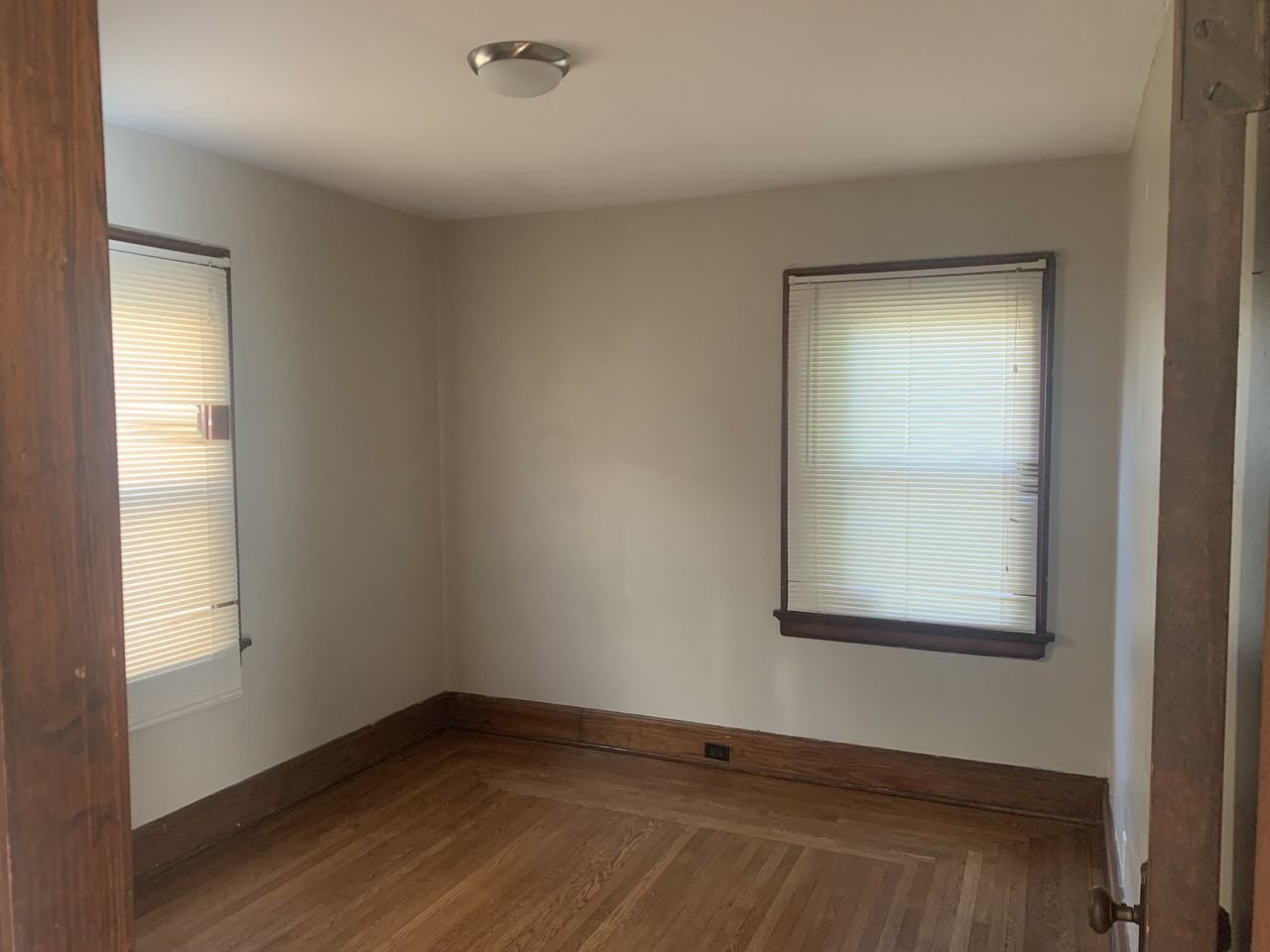 4515 Ashland Ave #NA - Photo 6 of 9