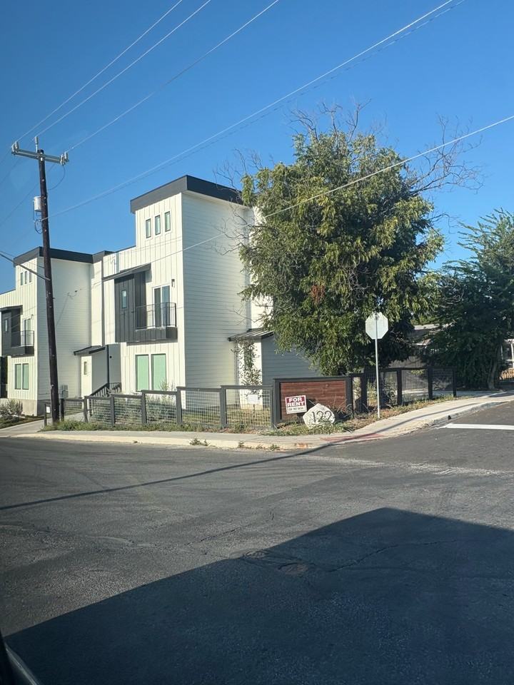 1801 Montana St #1 - Photo 2 of 19