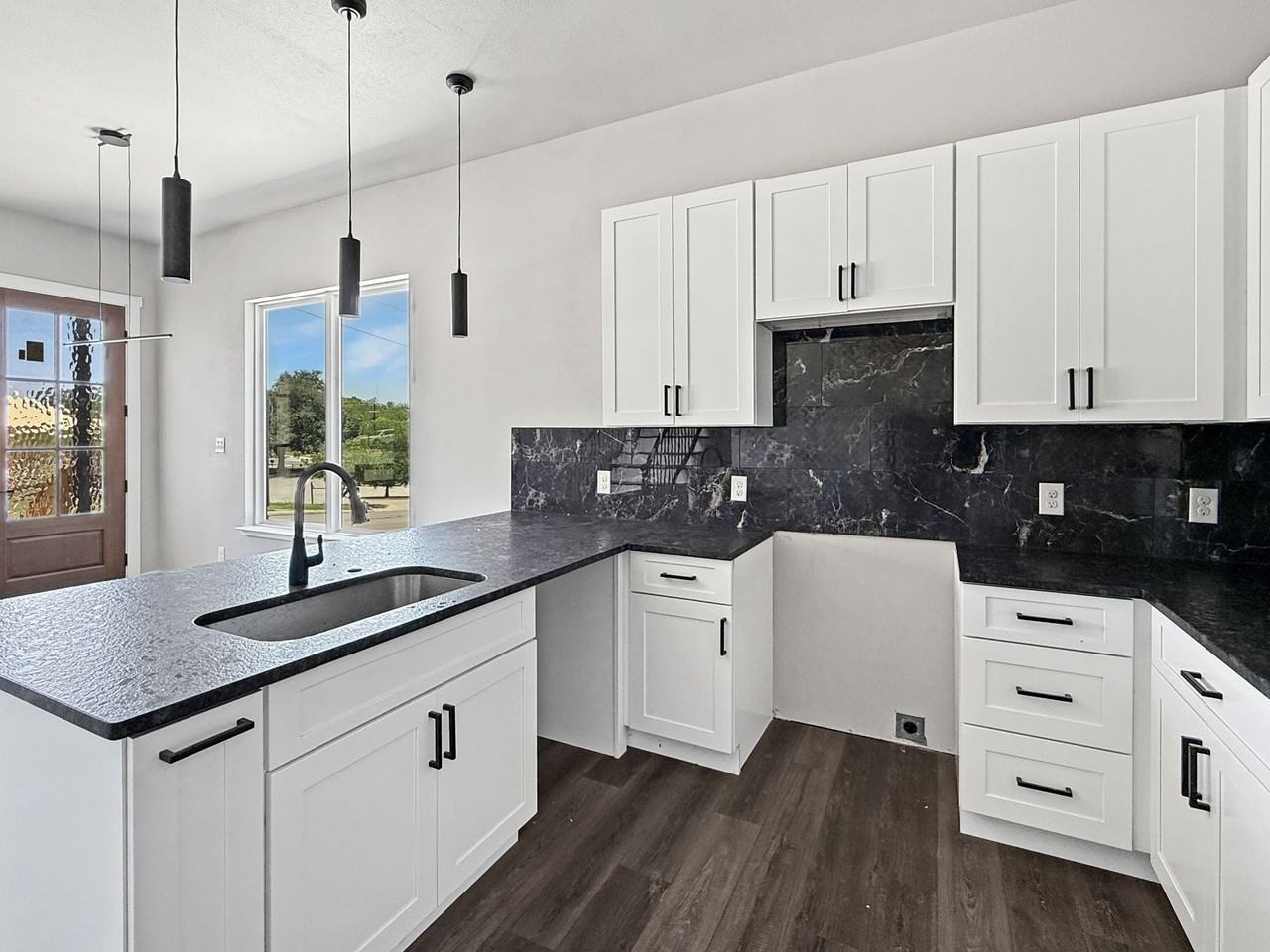 1801 Montana St #1 - Photo 3 of 19