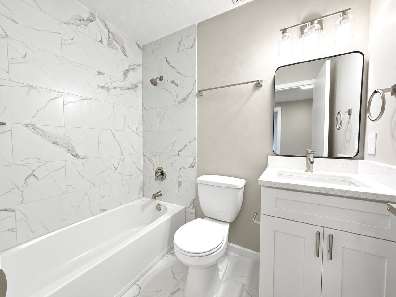 4490 Brook Hollow Cir #4490 - Photo 4 of 24