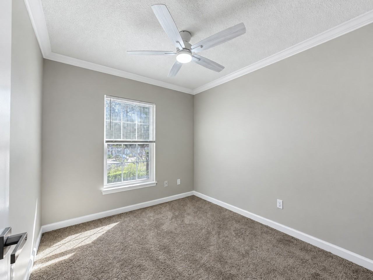 4490 Brook Hollow Cir #4490 - Photo 6 of 24