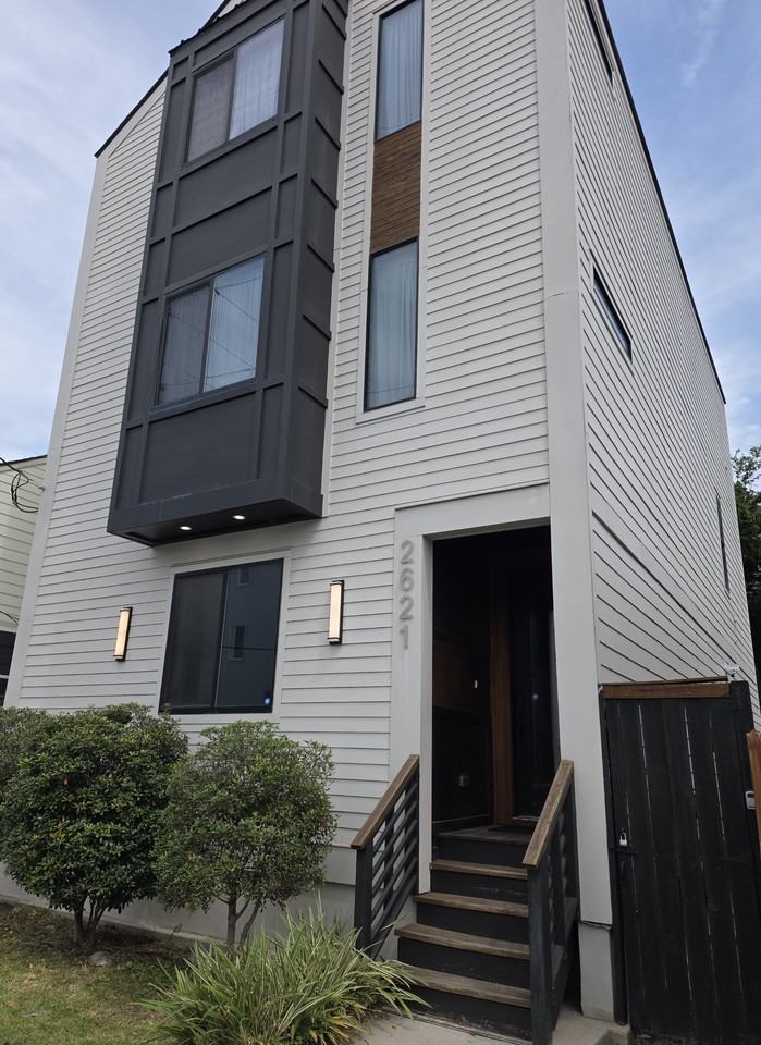 2621 Saint Peter St #2621 - Photo 7 of 12