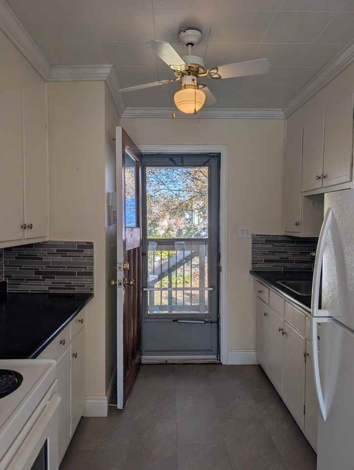 362 London St - Photo 5 of 18