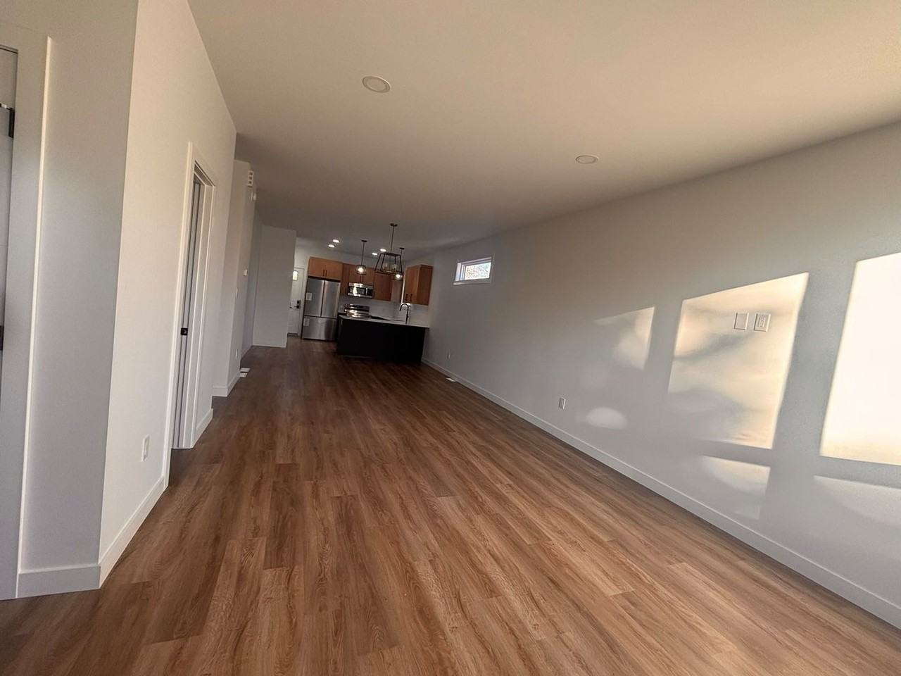 245 Harbison Ave W - Photo 2 of 6