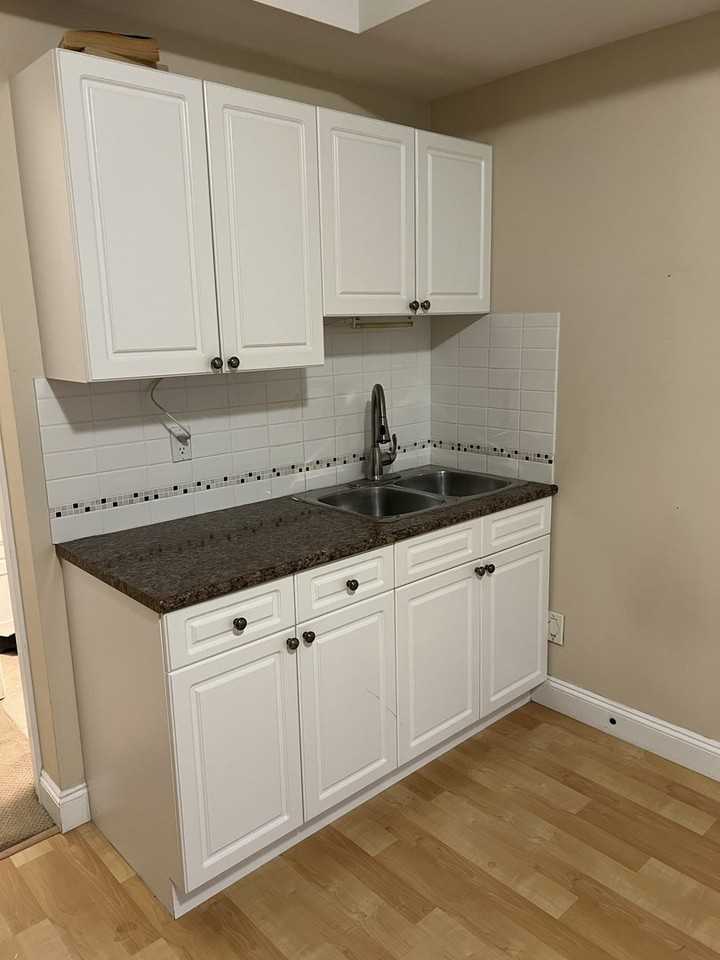 17147 104a Ave - Photo 3 of 11