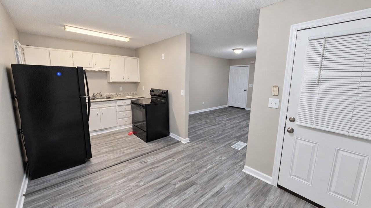 2152 Paradise Lake Ave #1 - Photo 4 of 17