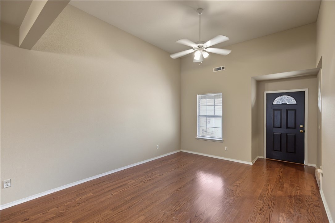 3104 Sw Deerfield Blvd #2 - Photo 2 of 27