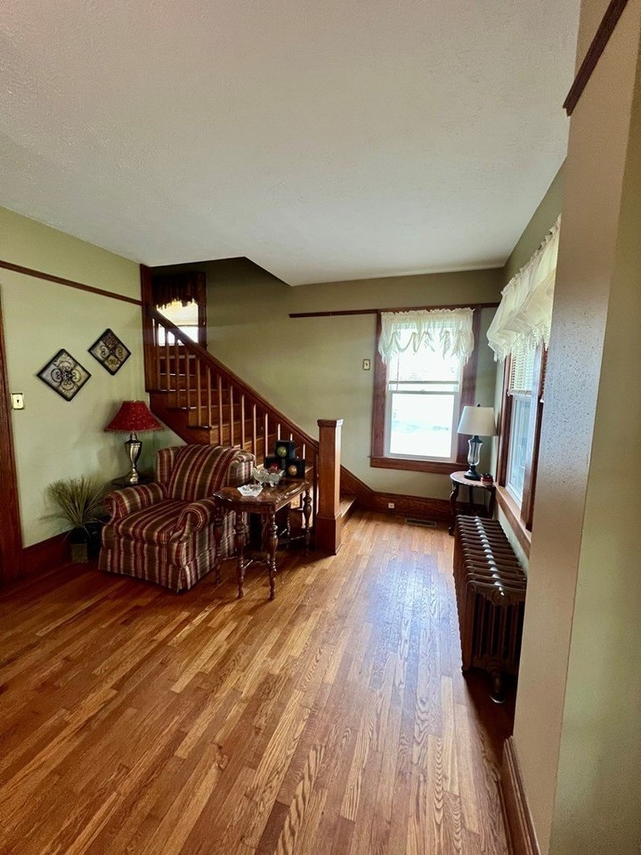 1461 Ritter Dr - Photo 5 of 29