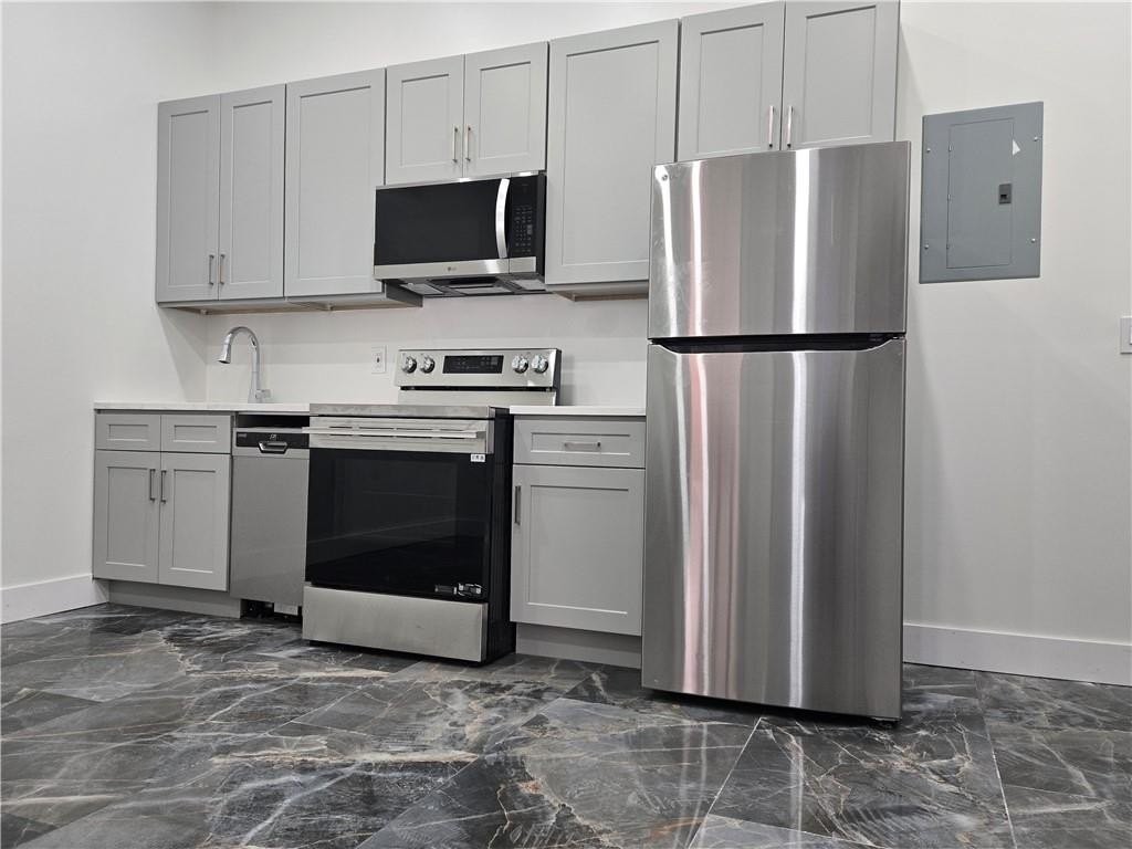 1142 Flatbush Ave #2