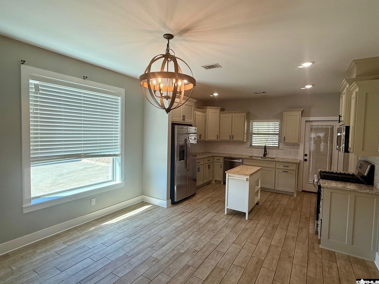 1100 Grand Teton Dr - Photo 4 of 24