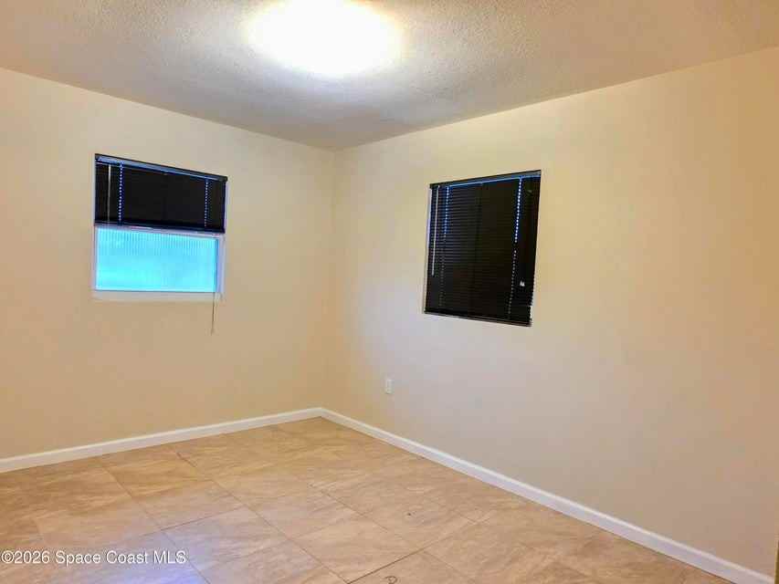 2038 Robinhood Dr #1 - Photo 4 of 8