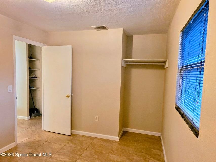 2038 Robinhood Dr #1 - Photo 5 of 8
