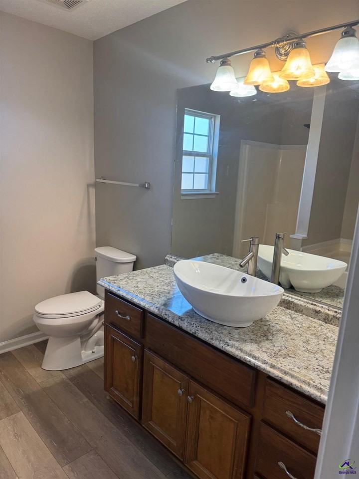 310 Grand Ave - Photo 2 of 13