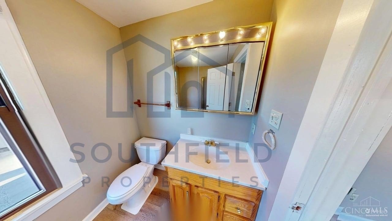 6234 Montgomery Rd - Photo 5 of 20