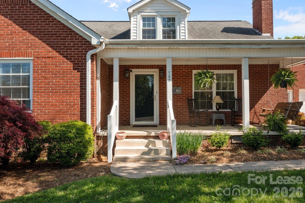 783 Pearl Ave Sw - Photo 3 of 46