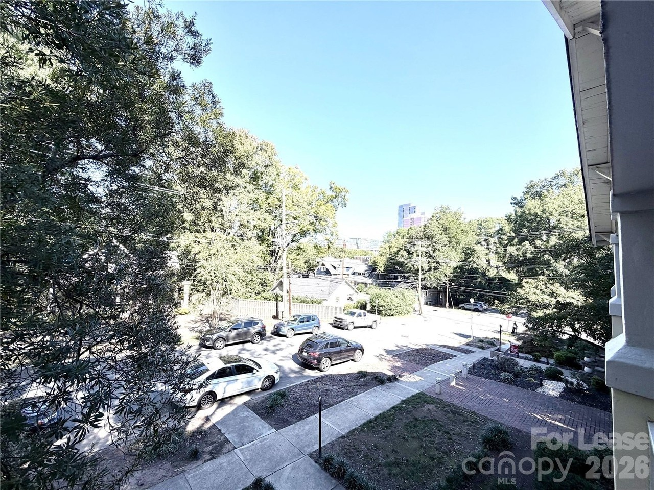 1517 Cleveland Ave #C - Photo 3 of 14