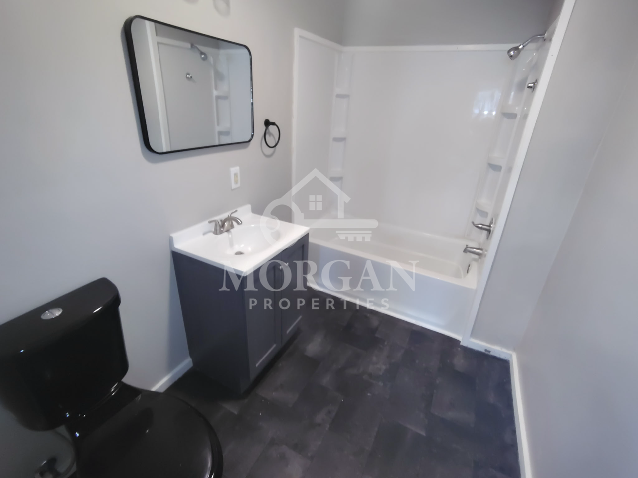 2431 Morton St #1 - Photo 4 of 4
