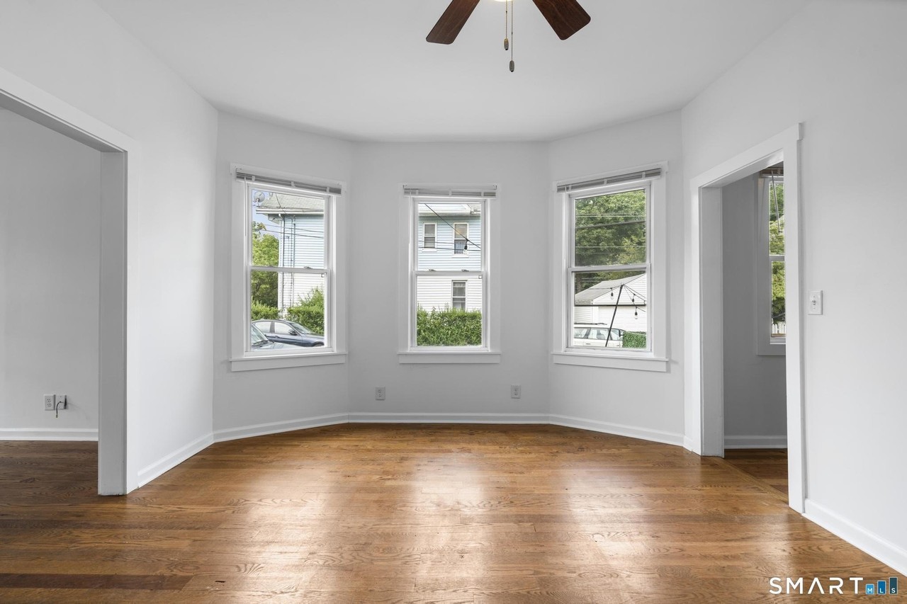 768 Stratford Ave #1 - Photo 5 of 15