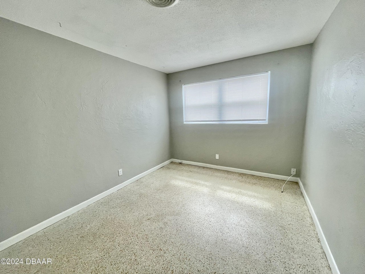 3864 S Atlantic Ave #WEST - Photo 6 of 10