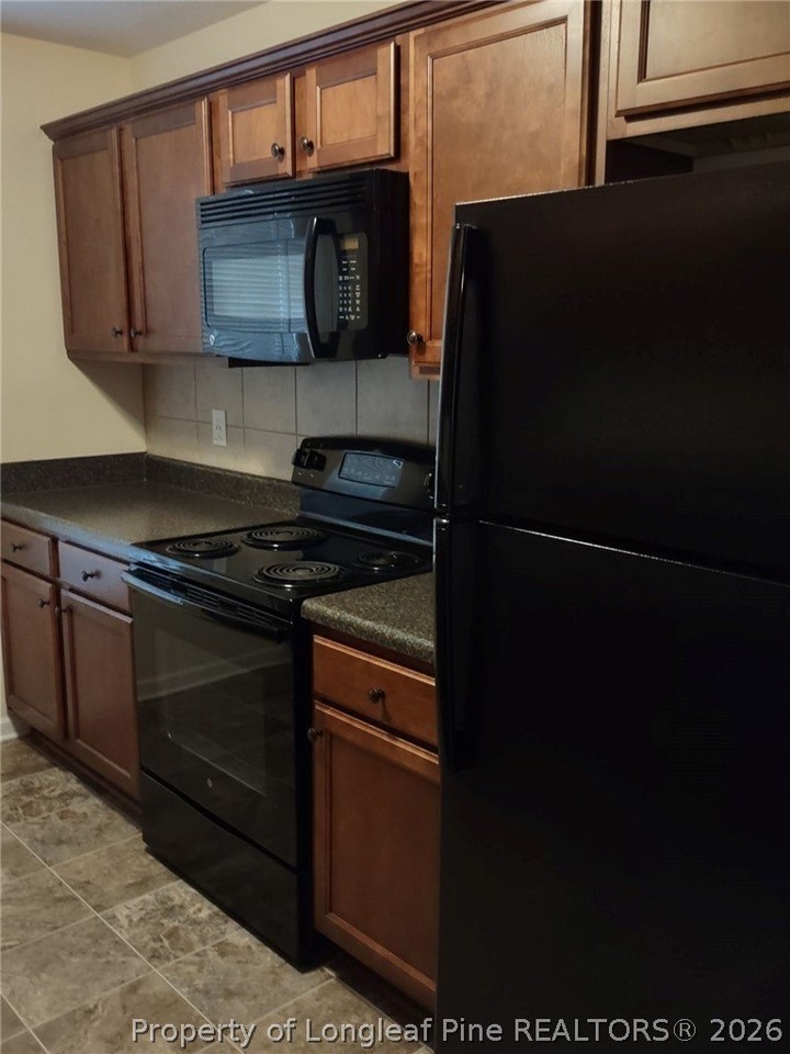 52 Henry Lee Cir #B - Photo 6 of 16