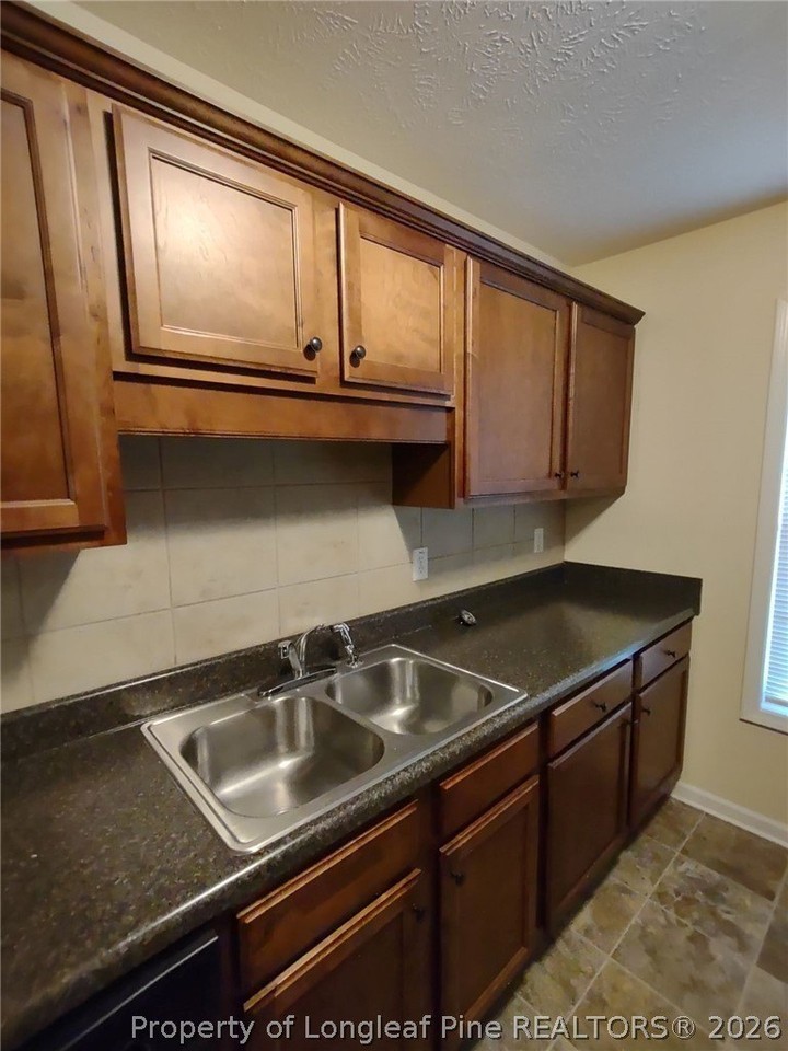 52 Henry Lee Cir #B - Photo 7 of 16