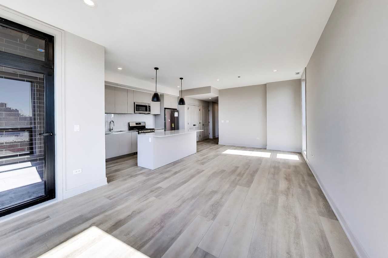 3645 S Michigan Ave #1S - Photo 3 of 23