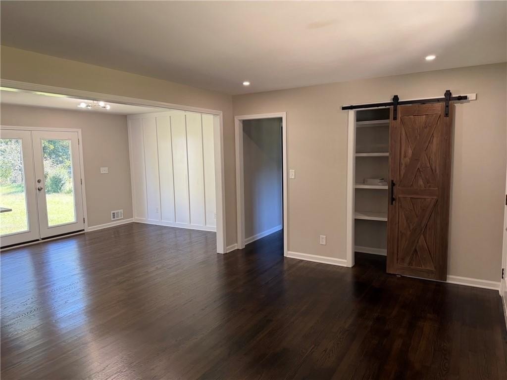 2642 Skyland Dr - Photo 4 of 25