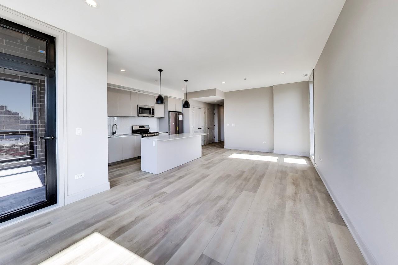 3645 S Michigan Ave #1N - Photo 6 of 29
