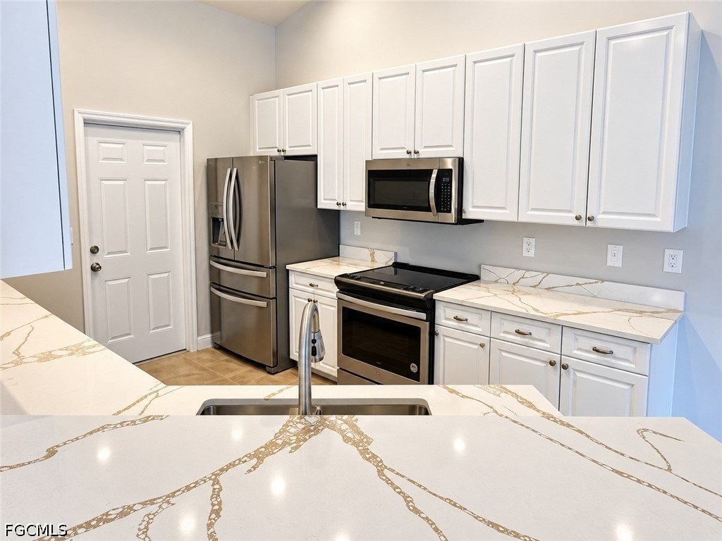 1219 Se 35th Ter - Photo 3 of 11