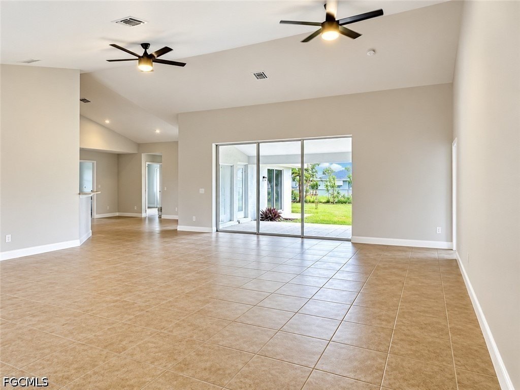 1219 Se 35th Ter - Photo 5 of 11