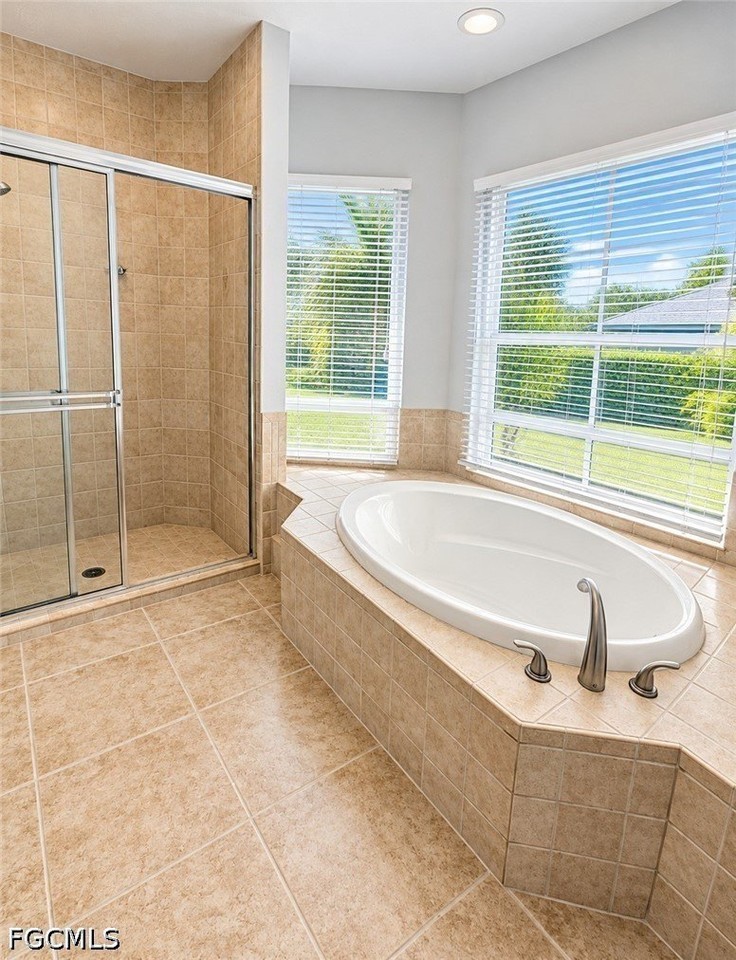 1219 Se 35th Ter - Photo 6 of 11