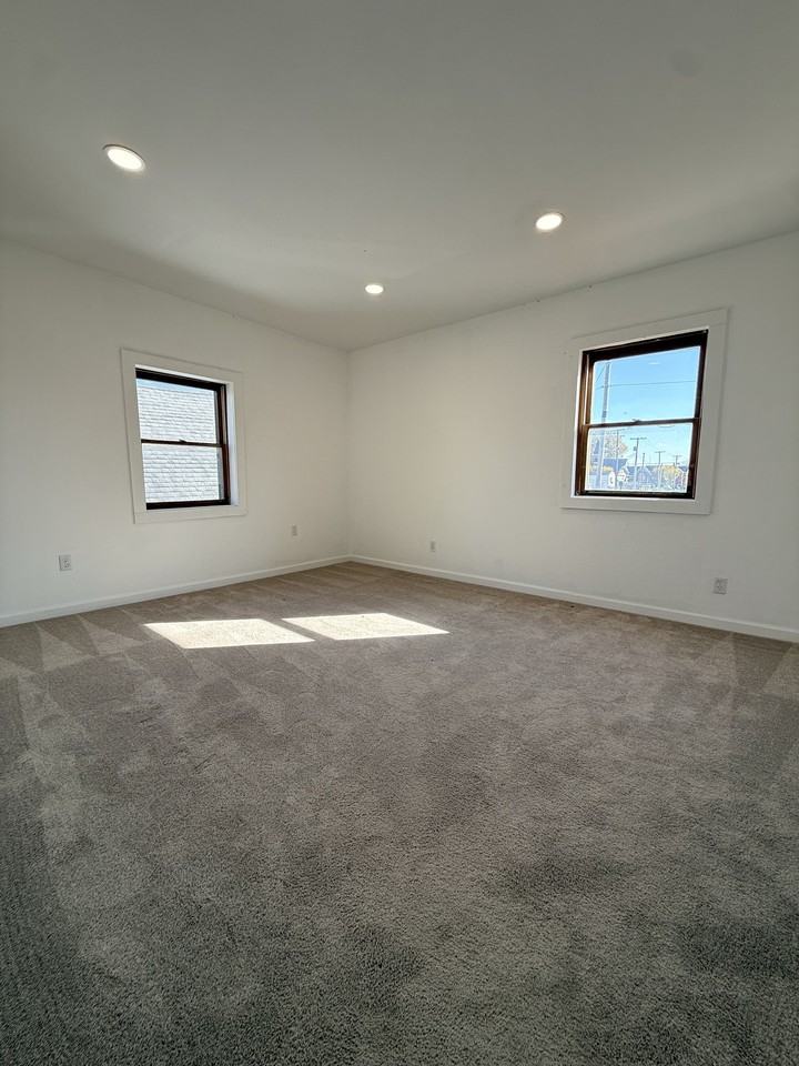 120 W Buckeye Ave #1 - Photo 2 of 10