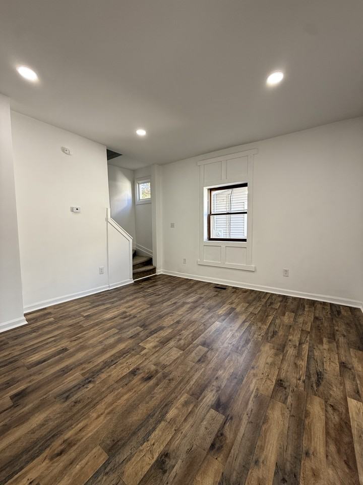 120 W Buckeye Ave #1 - Photo 4 of 10