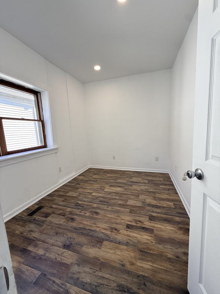 120 W Buckeye Ave #1 - Photo 7 of 10