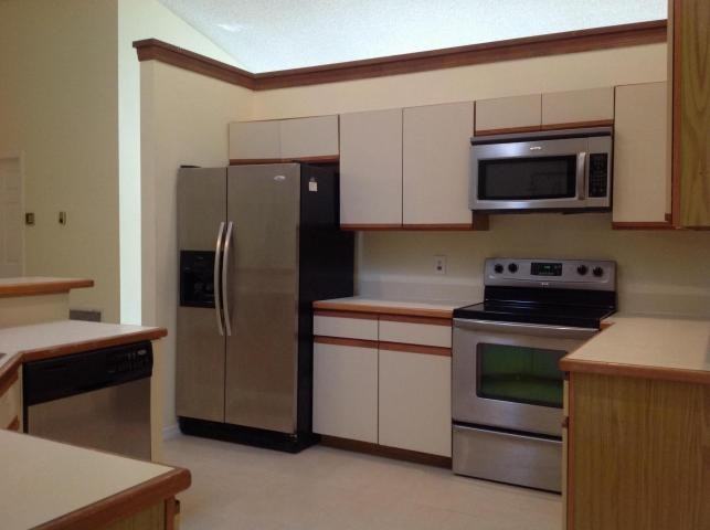1559 Grantham Drive - Photo 3 of 4