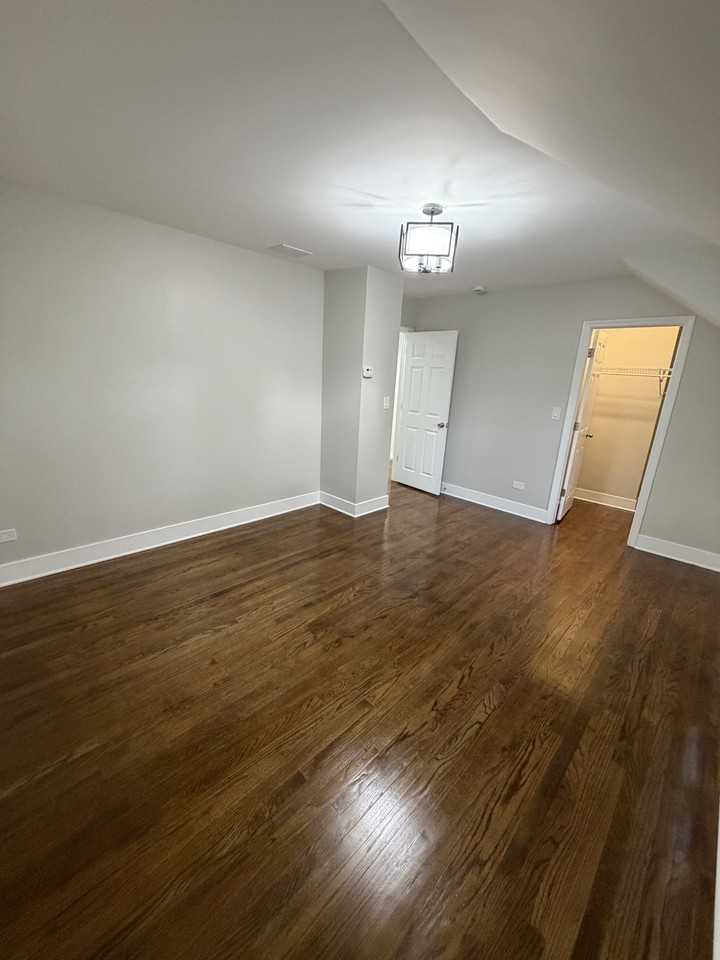 1950 Monroe Ave #1 - Photo 5 of 10