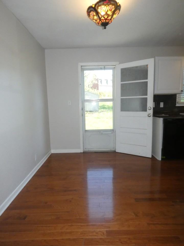 6103 N Olive St - Photo 4 of 19