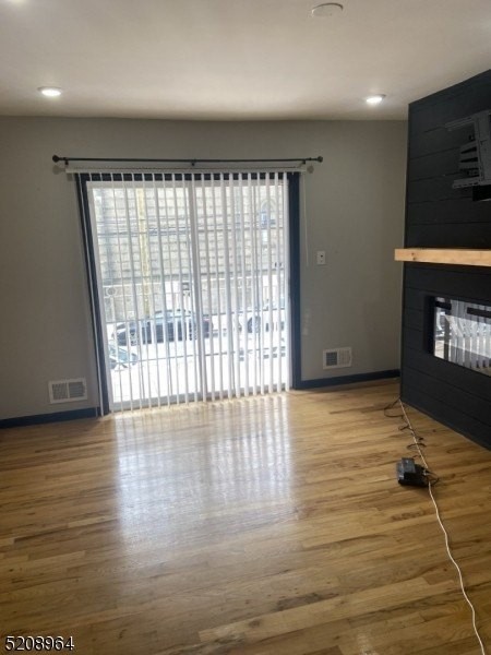 221 Magnolia Ave - Photo 4 of 18