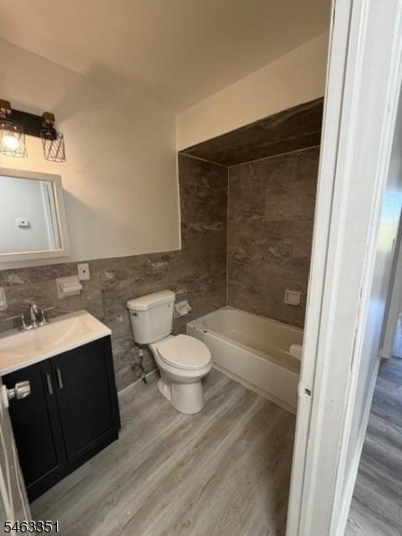 447 S 18th St #2 - Photo 5 of 10