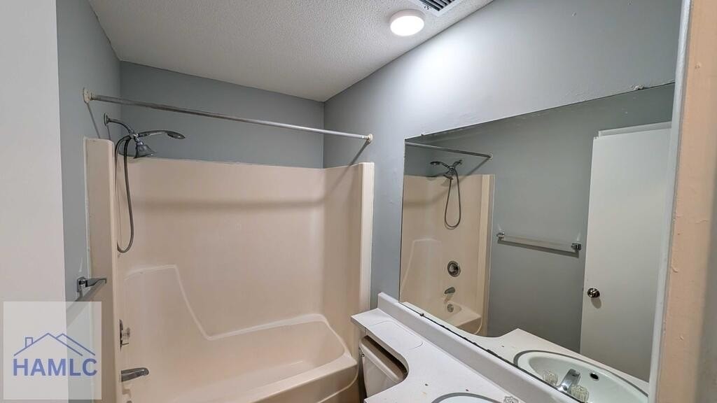 989 Live Oak Dr - Photo 7 of 9