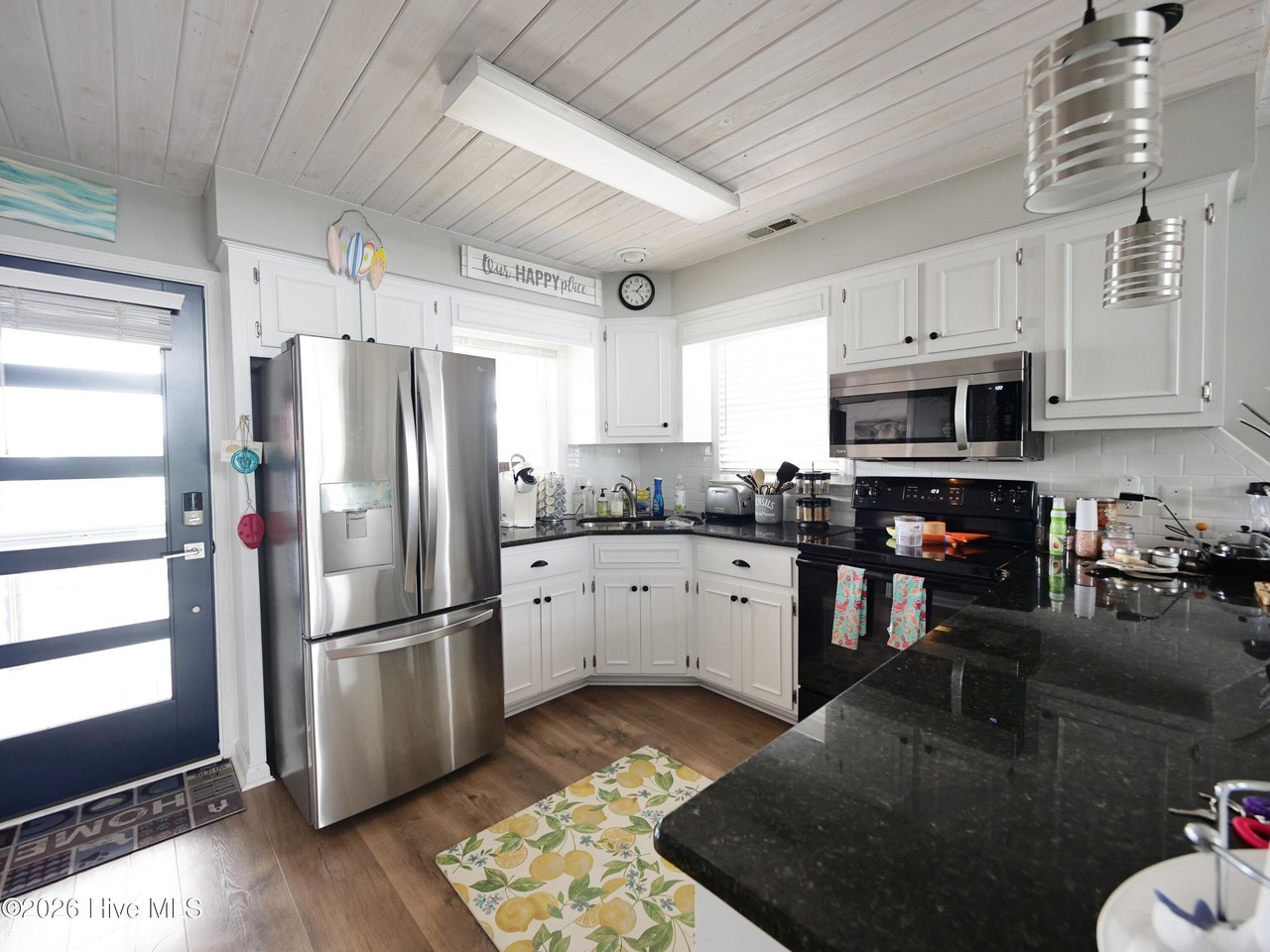 240 Brunswick Ave W #A - Photo 3 of 18